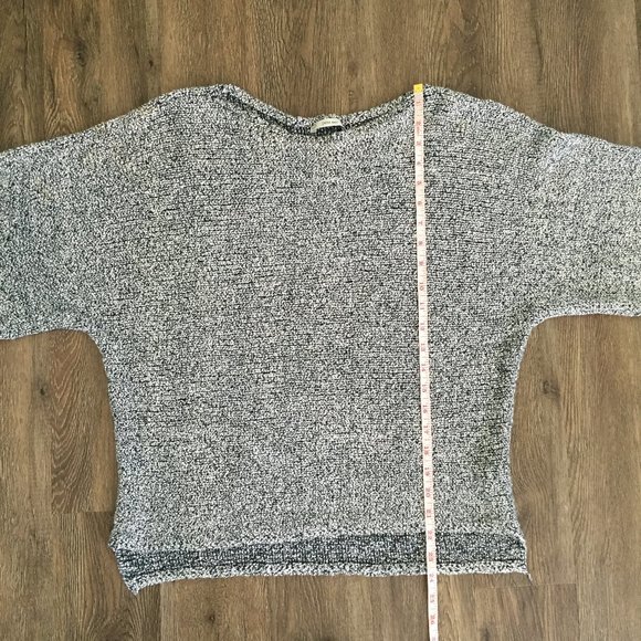 Zara Knit Sweater with Wide Sleeves - Picture 8 of 9